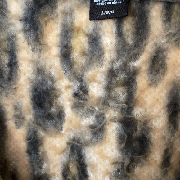 Billabong cheetah print pullover - Picture 6 of 6